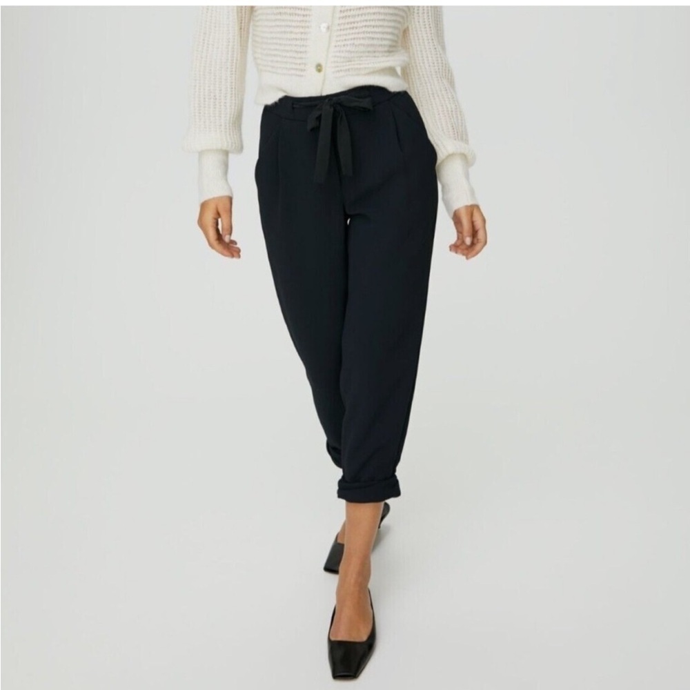 Aritzia Wilfred Allant Cropped Ribbon Waist Tie Crepe Pants in Black